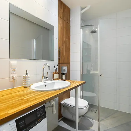 Appartement Seaview Z Balkonem I Widokiem Na Morze -